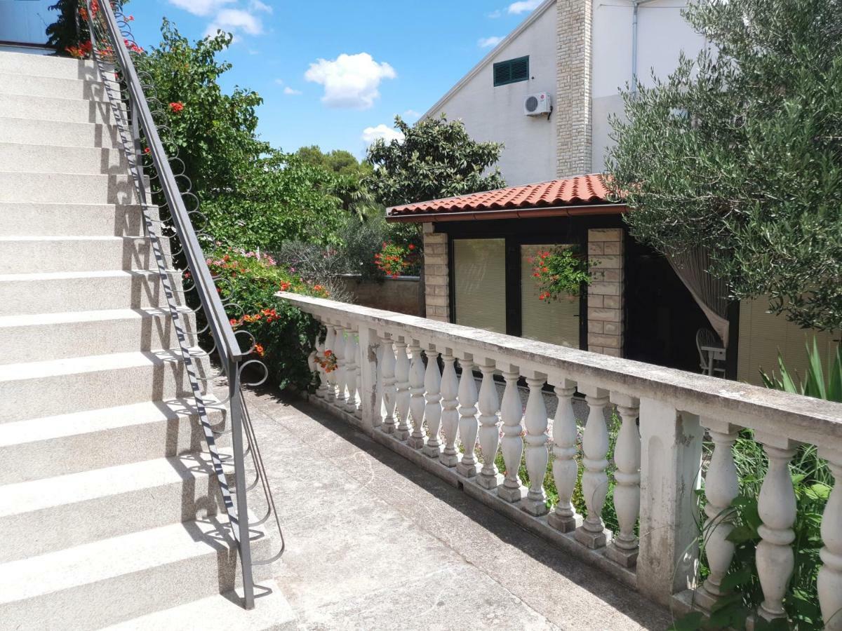 Gulin Apartments Vodice Extérieur photo